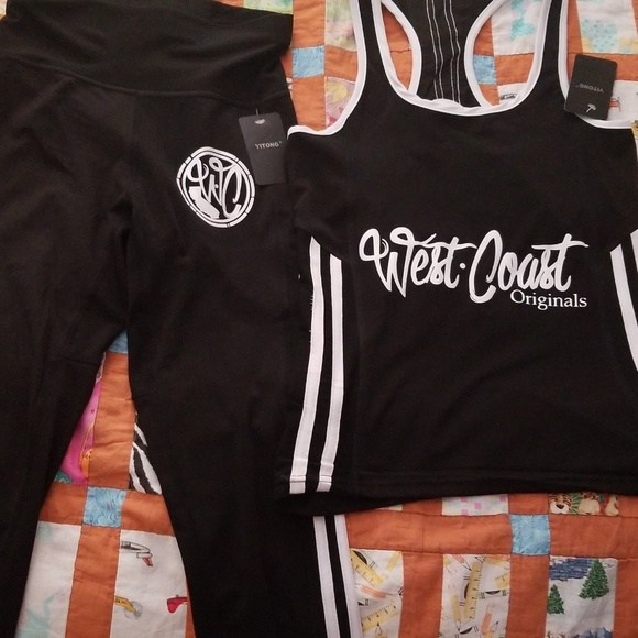 Street wear - Picture 1 of 4